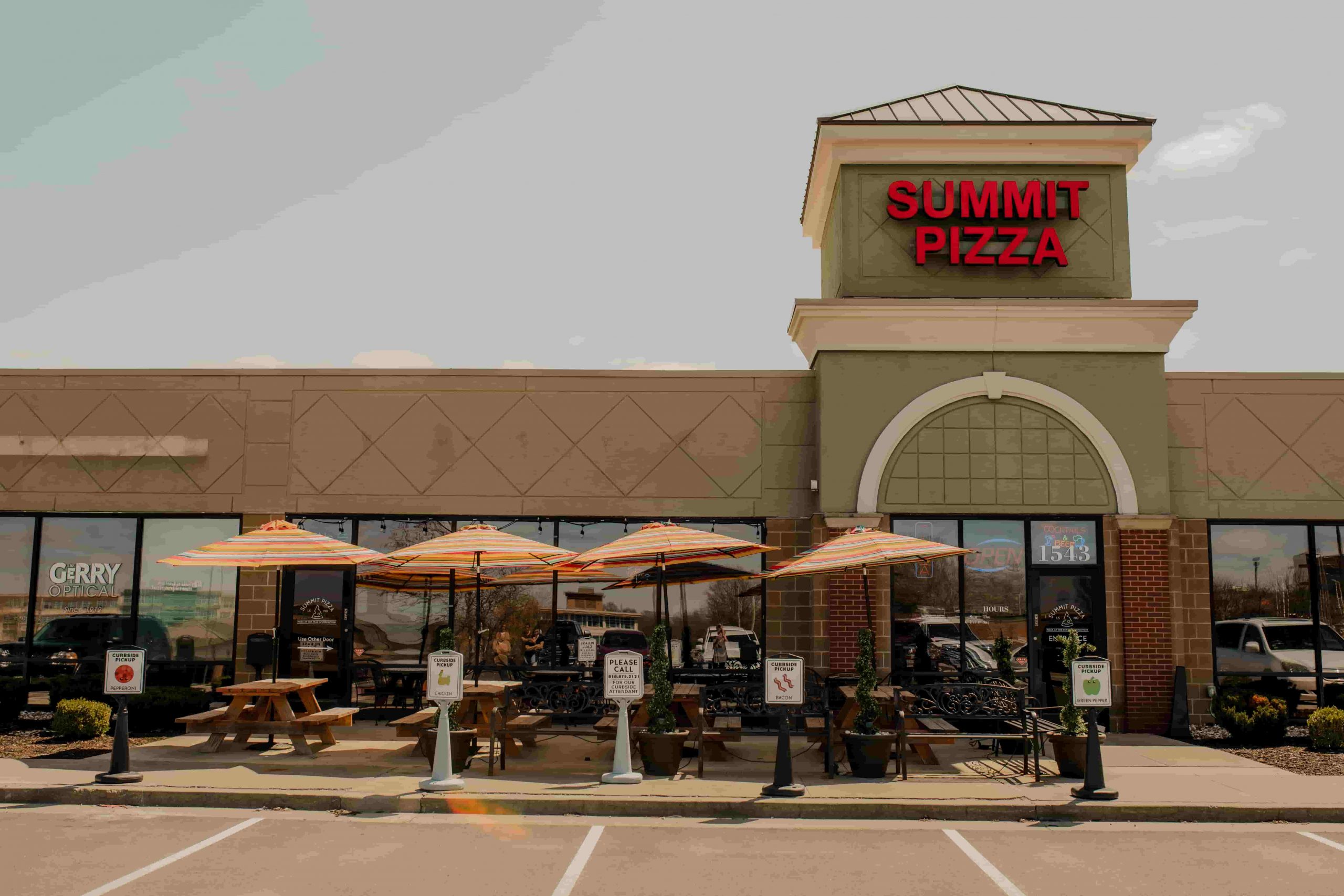 Arriba 56+ imagen lee’s summit pizza